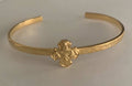 BR4WAYCROSS HAMMERED THIN CUFF WITH 4 WAY CROSS MEDAL