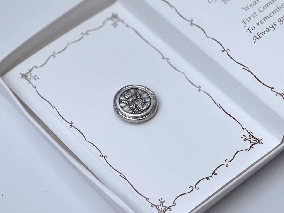 First Communion Round Pin