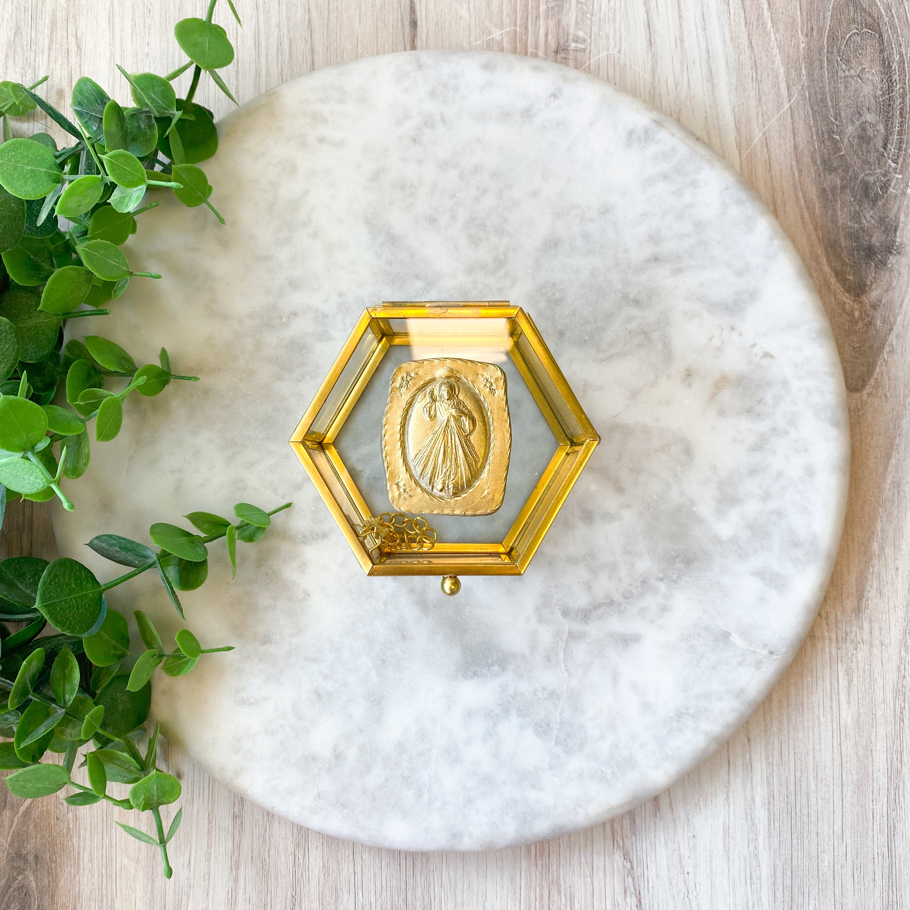 Tiny Jewelry Box- Bee Still Design