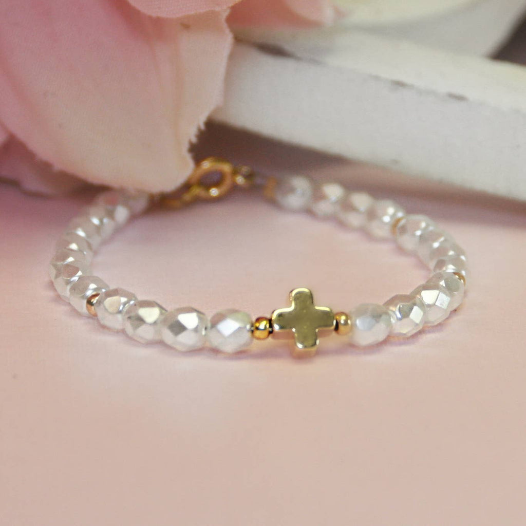 Fancy Pearls Golden Cross 5" Bracelet  CJ-574