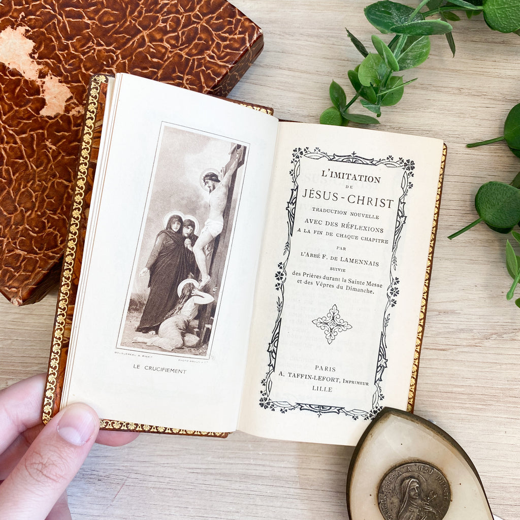 Antique French 1913 Missal small