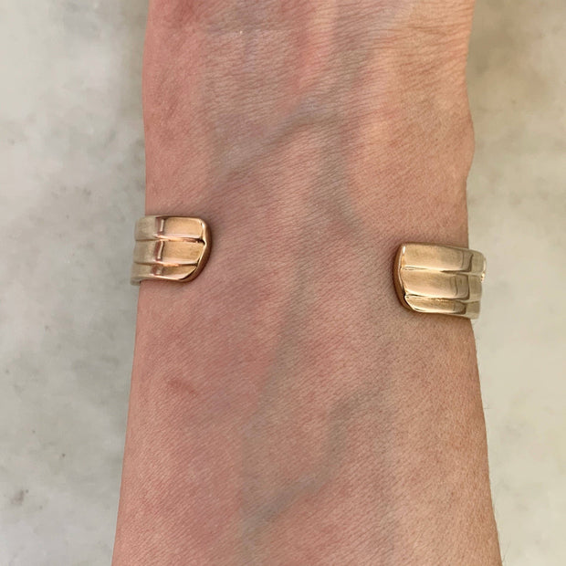 PETITE PELICAN CUFF