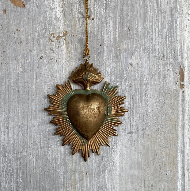 Hanging Ex-voto heart box gold verdigris