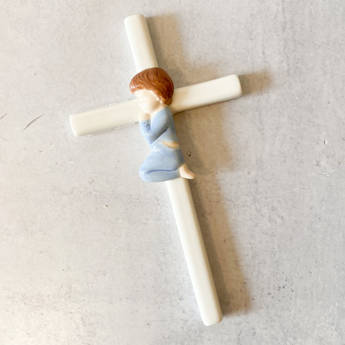 7.5" Valencia Praying Boy Cross
