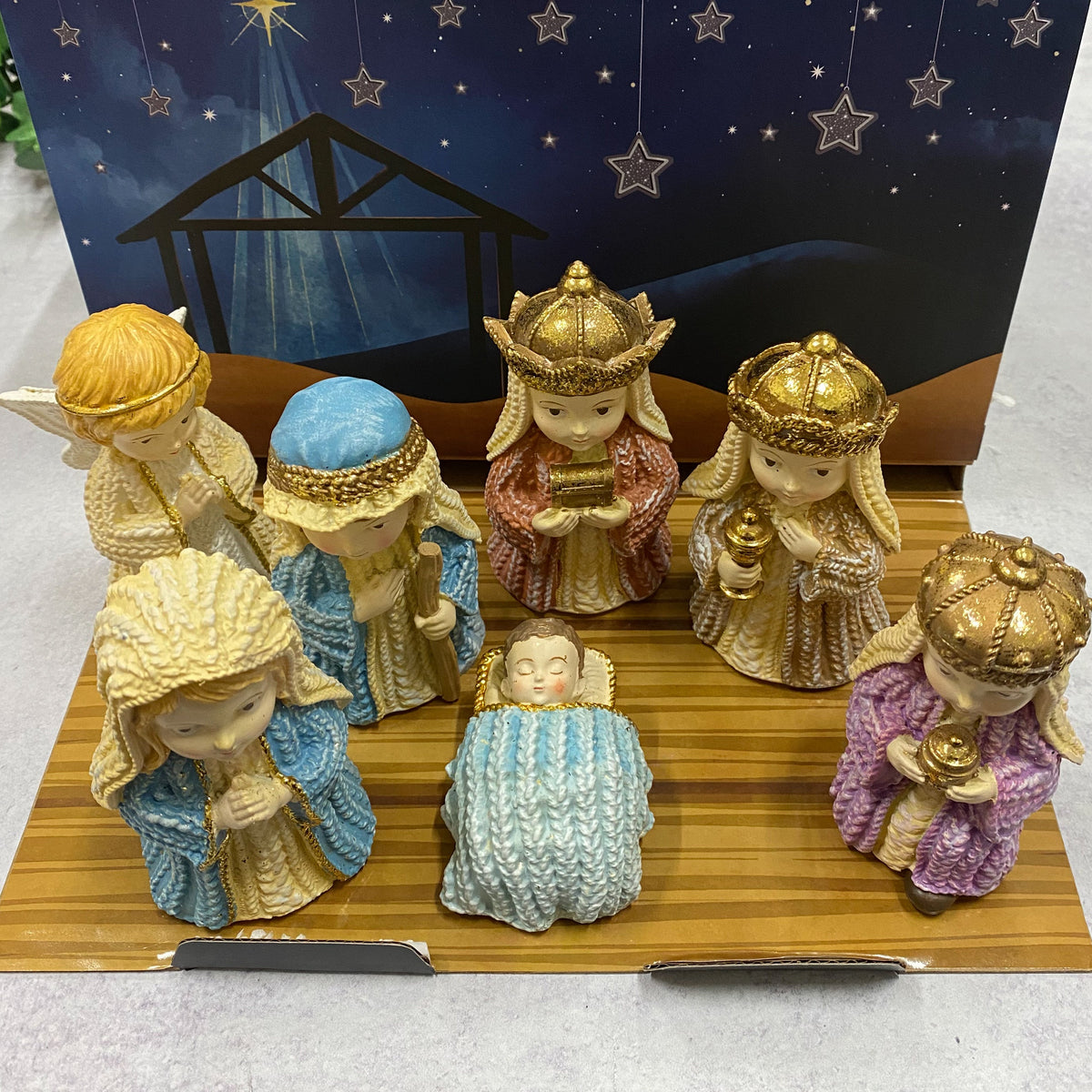 4"H 7 Piece Set Child Knit Pageant