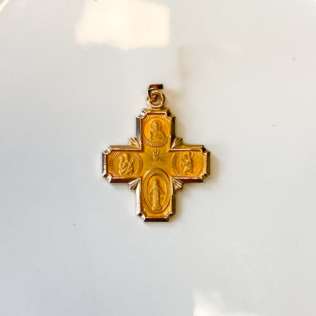 Four-Way Cross Medal 14KY 18x18 mm