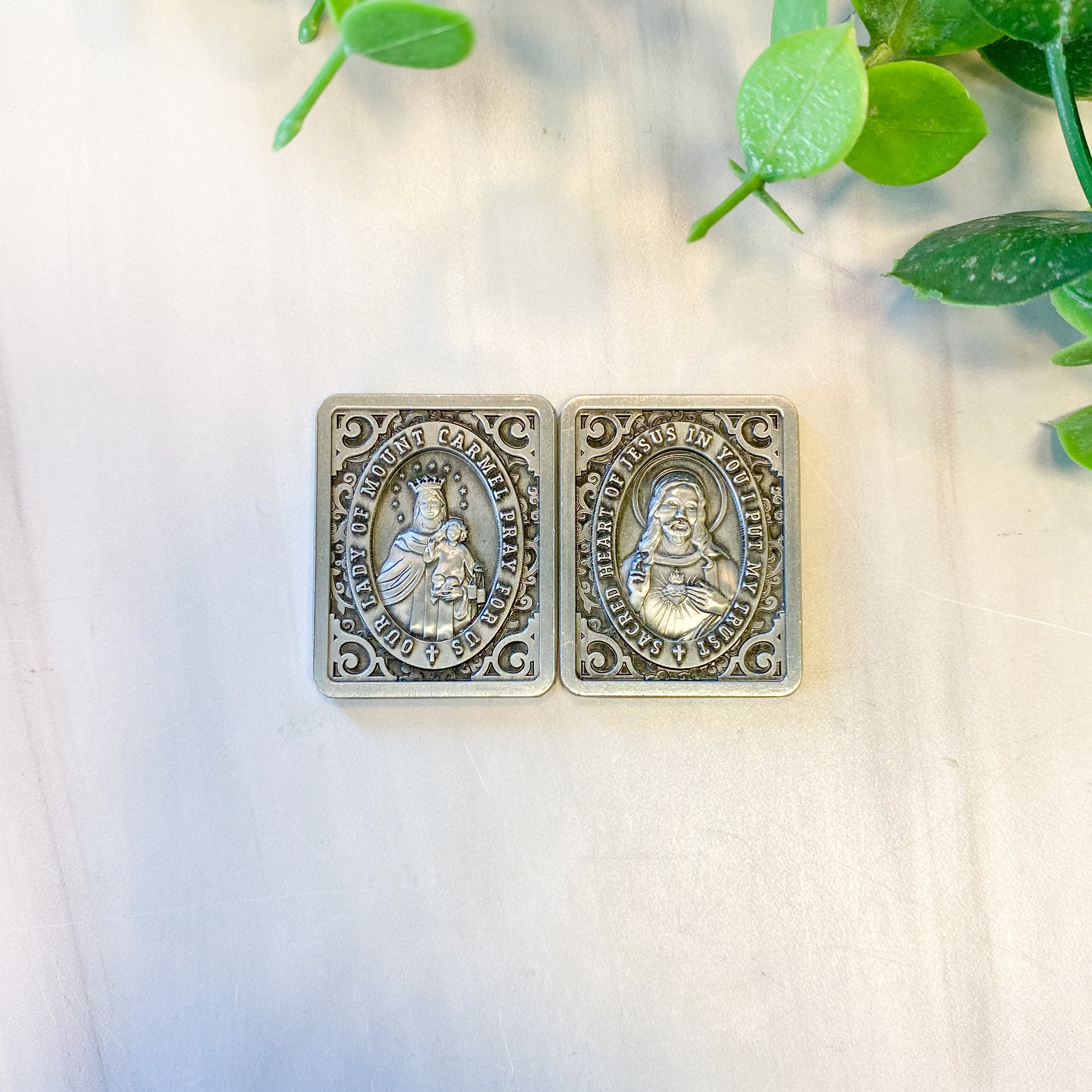 1.25"H Scapular Pocket Token