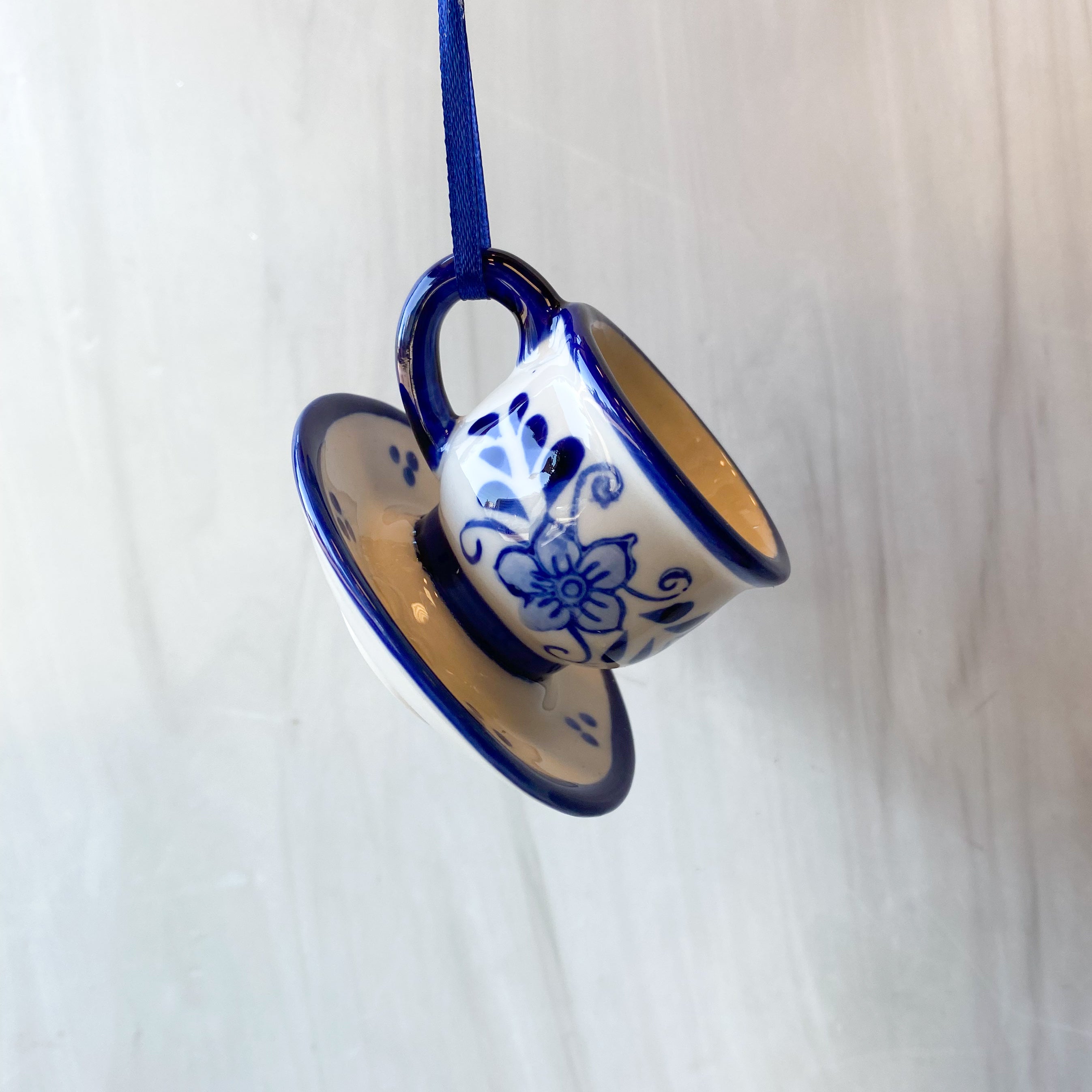Blue/White Floral Teapot/Cup Ornaments