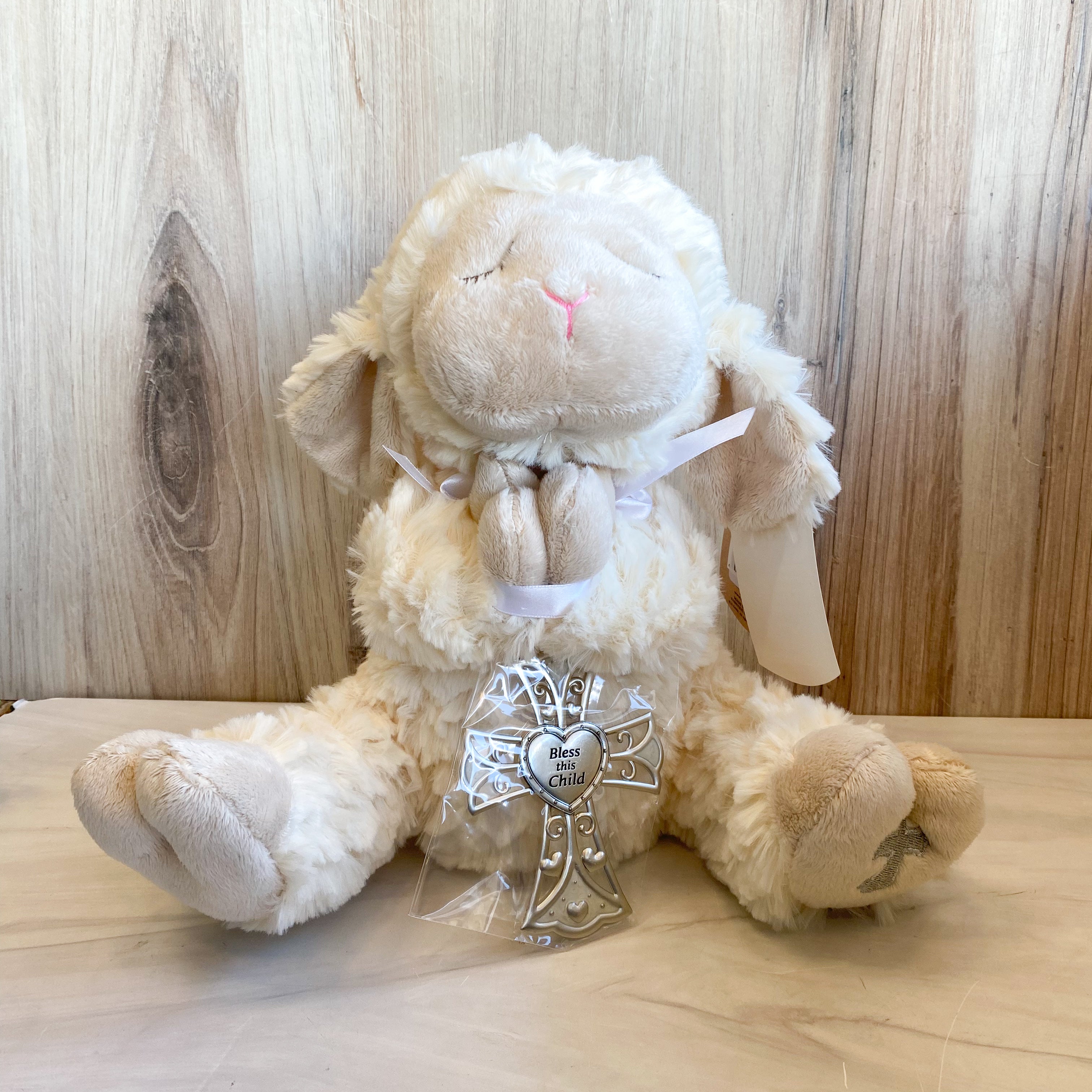 Serenity Lamb w/ Crib Medal 13"