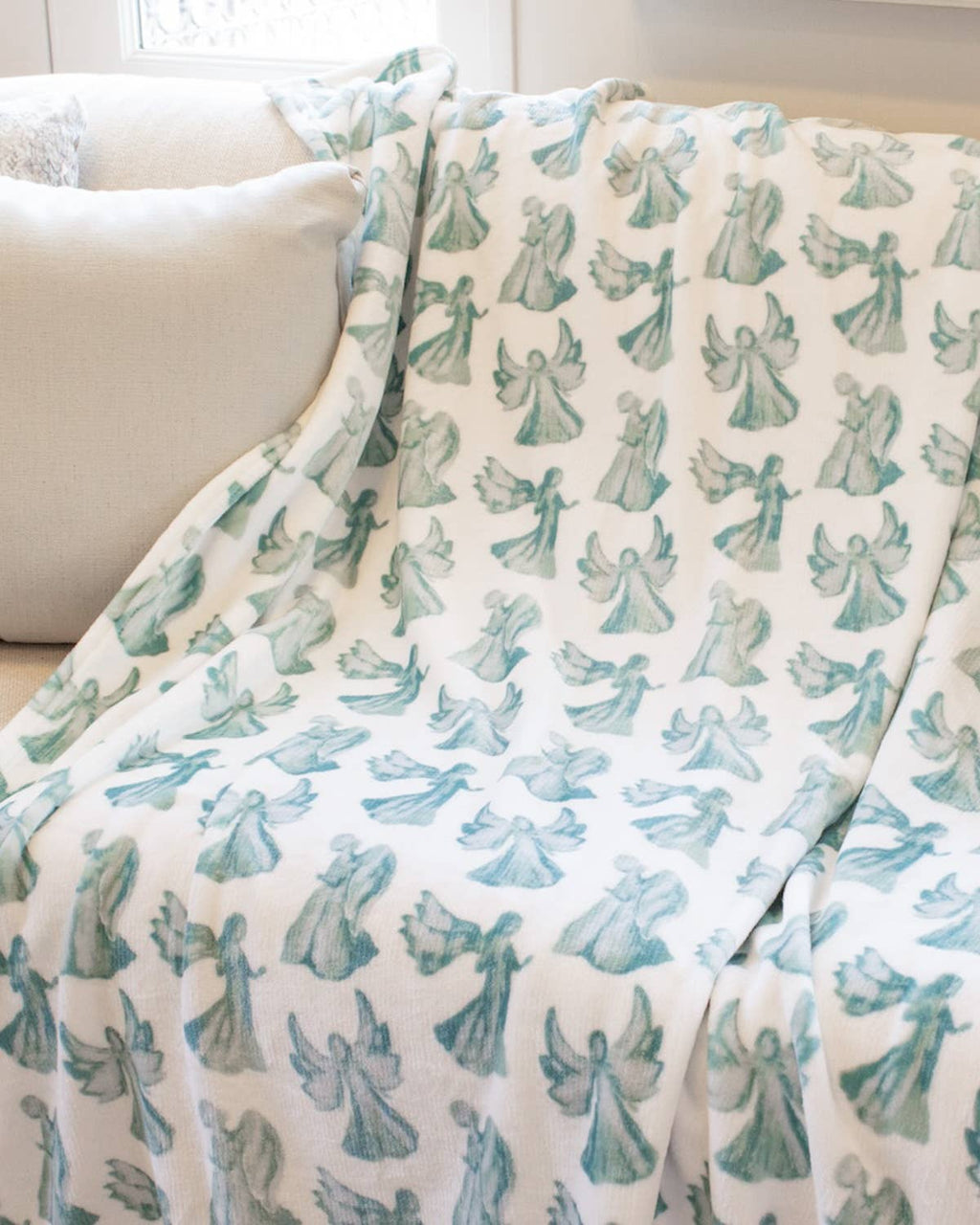 Joyce Angel Throw   Blue/White   50x60