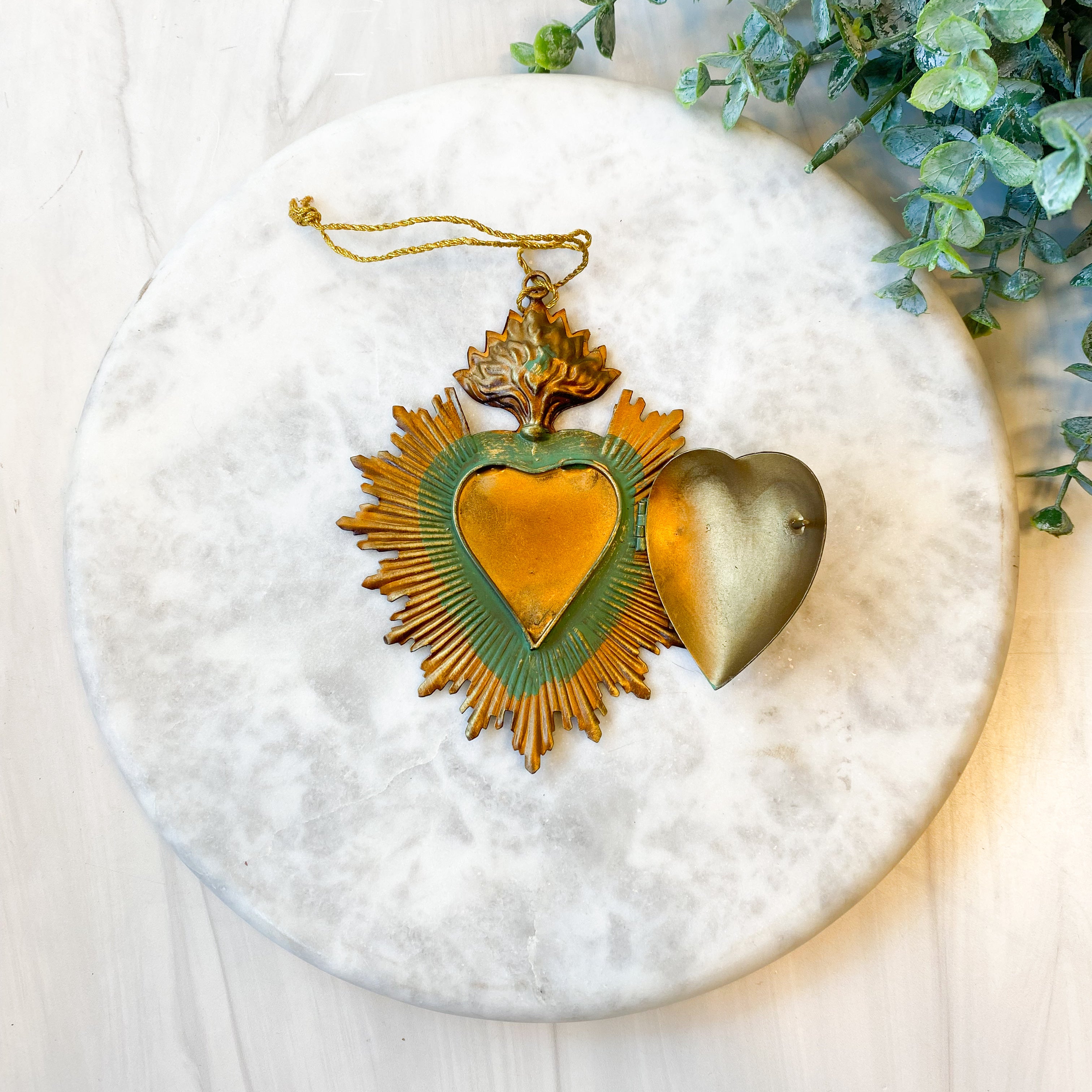 Hanging Ex-voto heart box gold verdigris