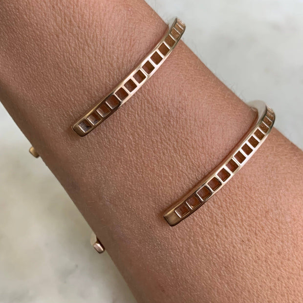 GRID CUFF — 1 ROW