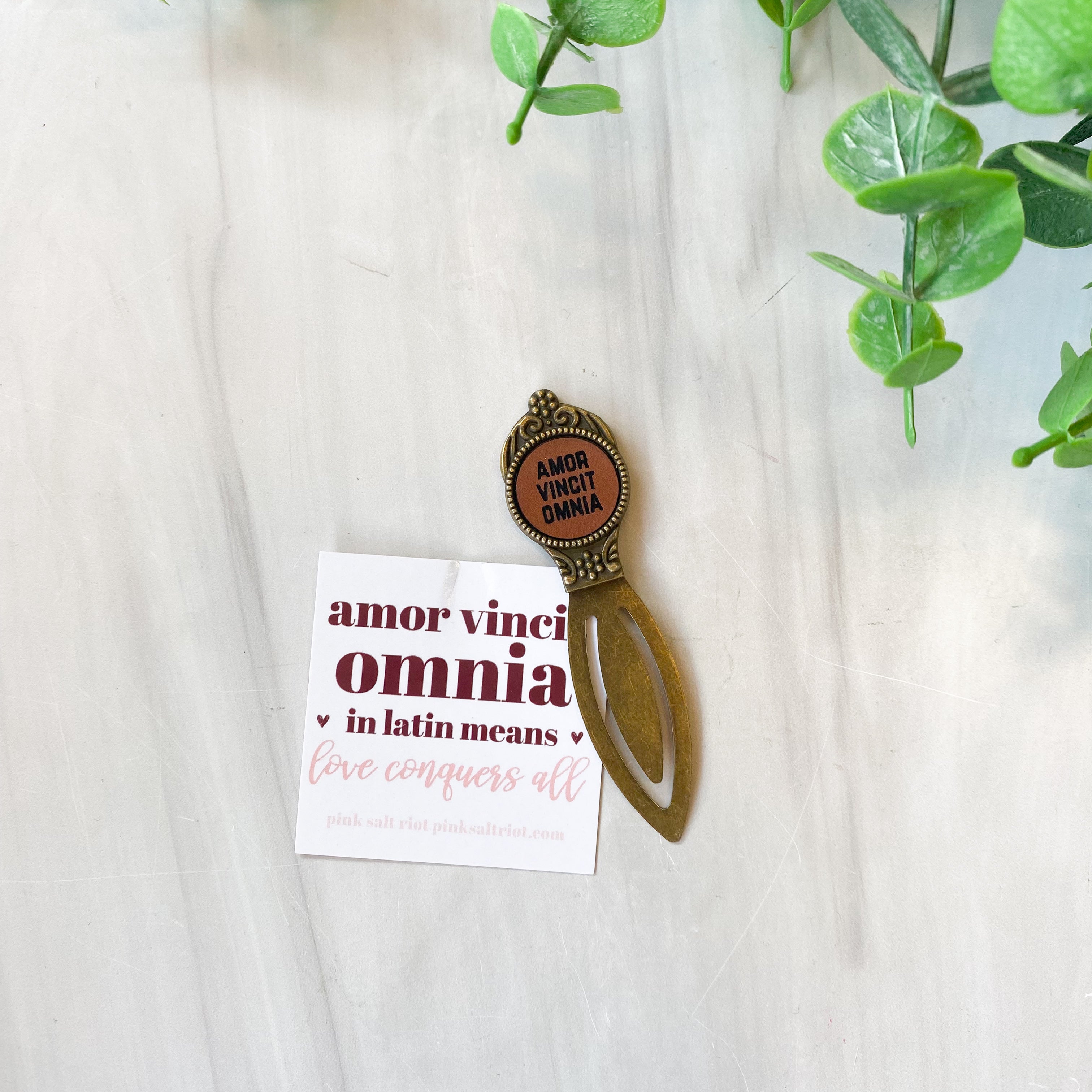Latin Bookmarks Amor Vincit Omnia (Love Conquers All)