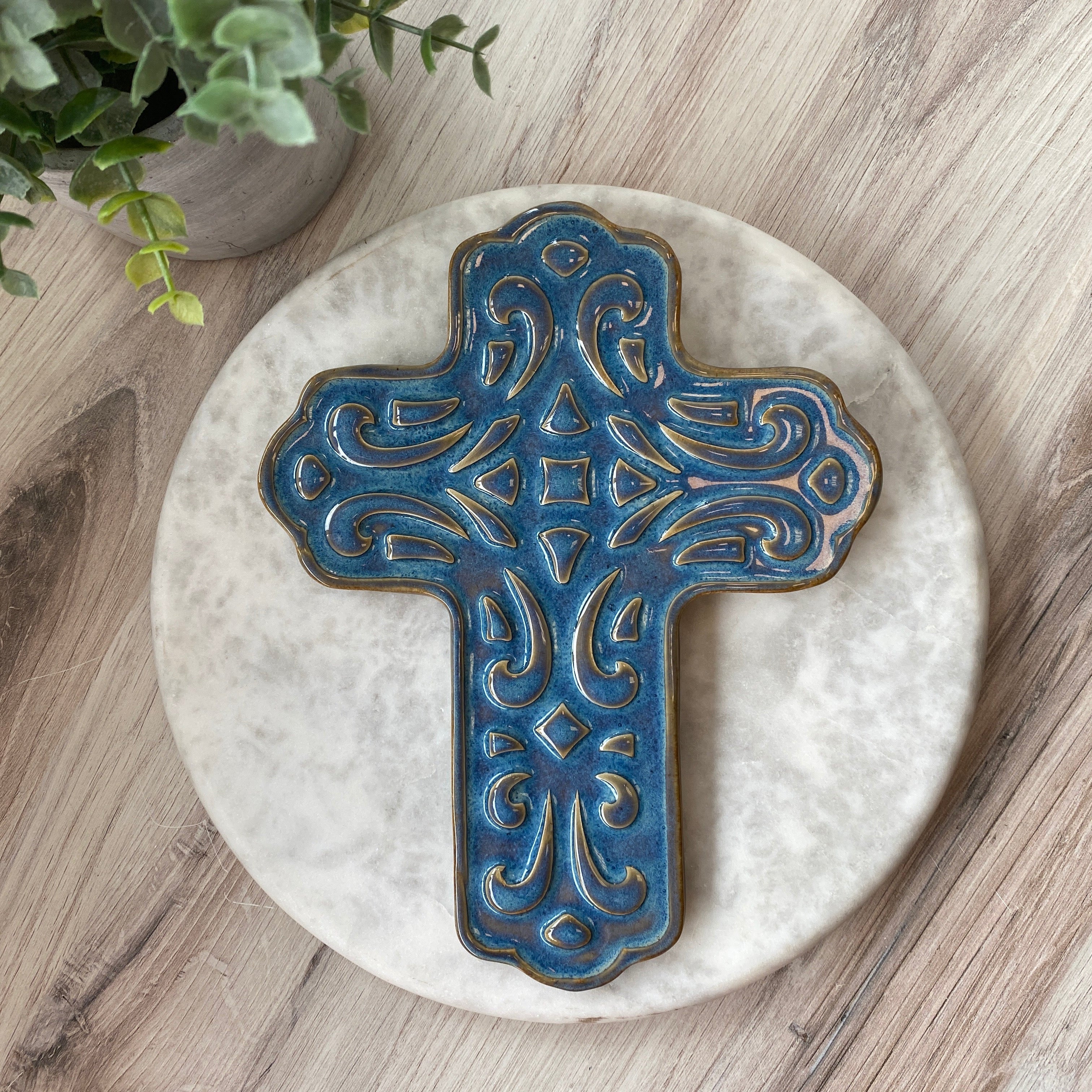 Scroll Cross