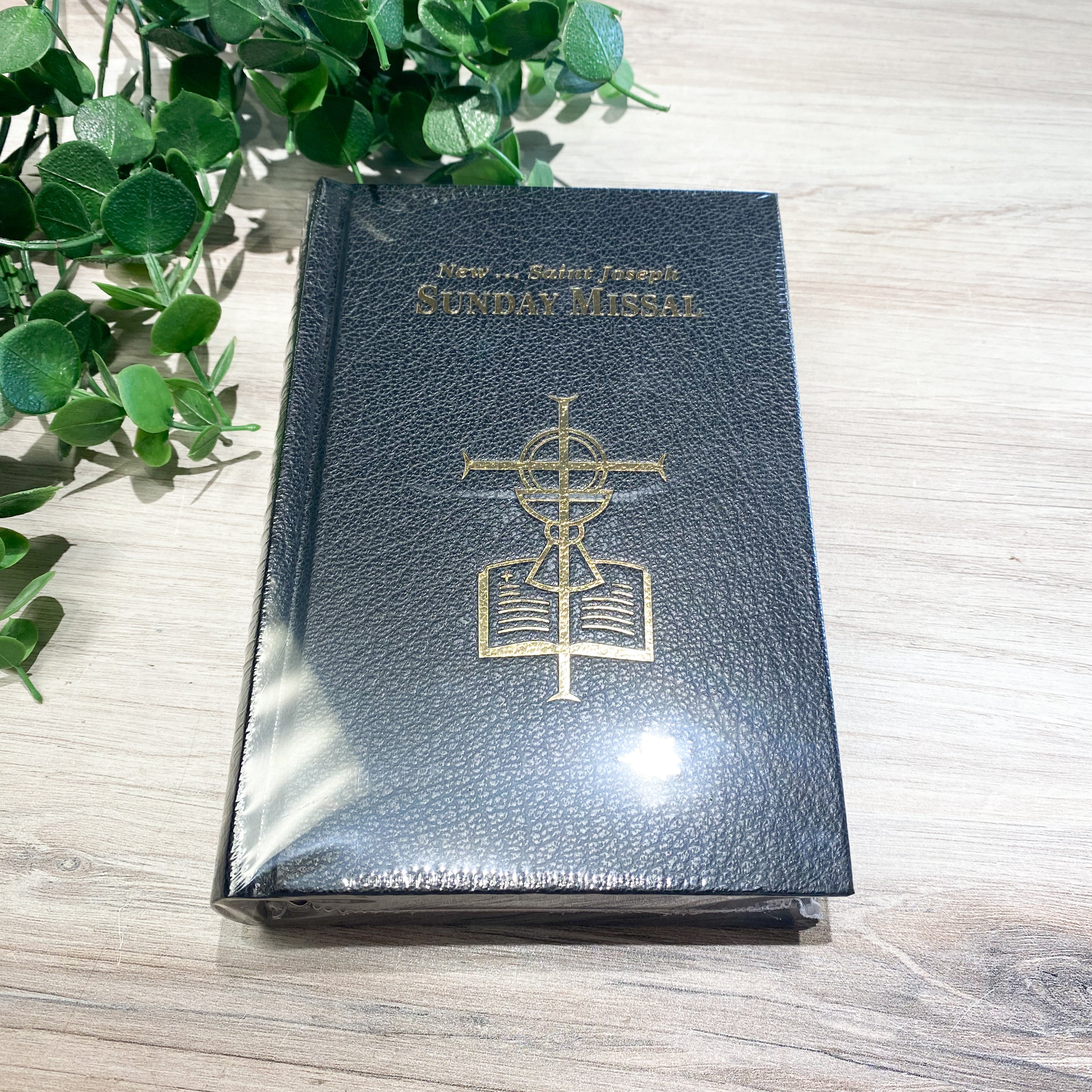 New Saint Joseph Sunday Missal Black Leather Hardcover