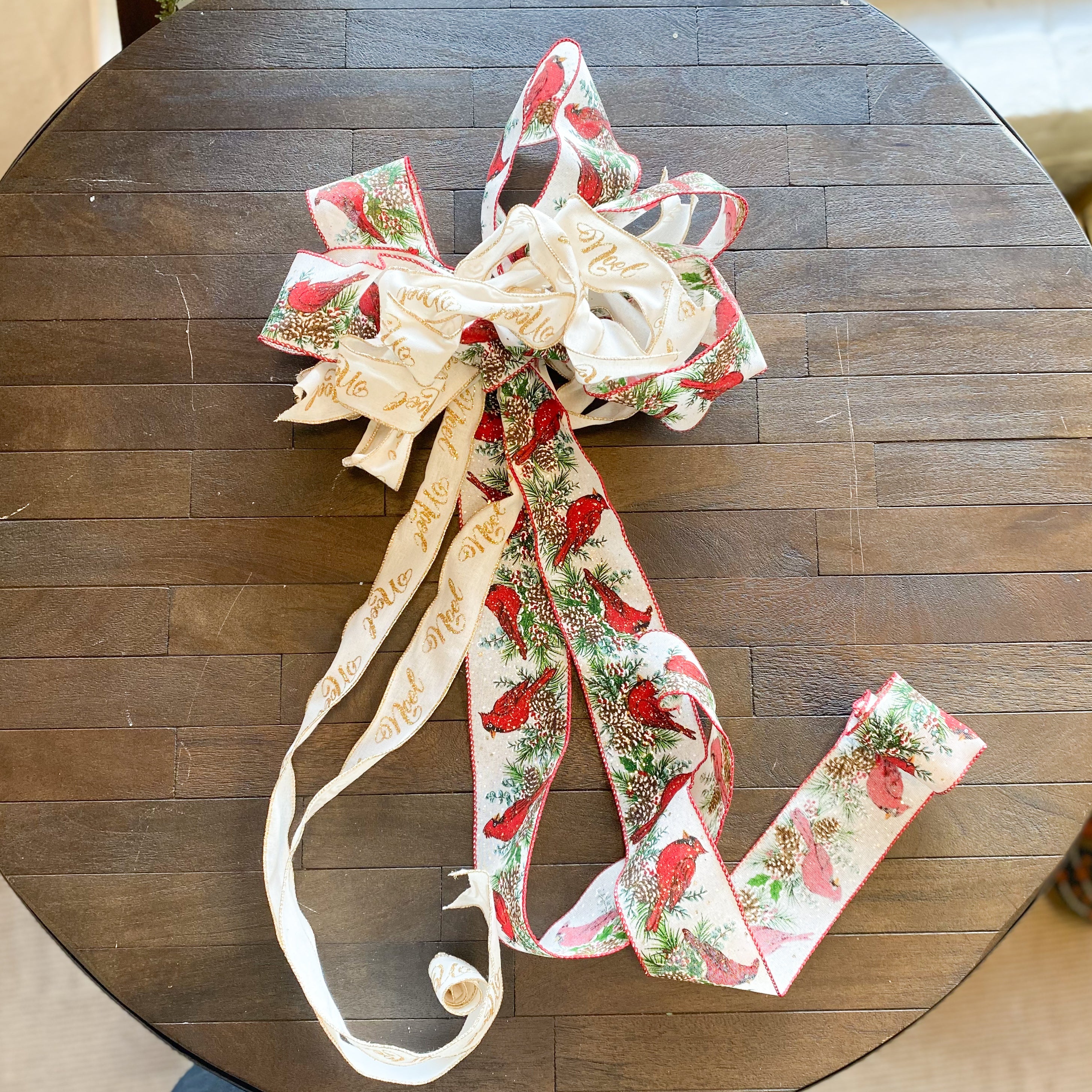 Ivory Linen Cardinal and Noel Bow