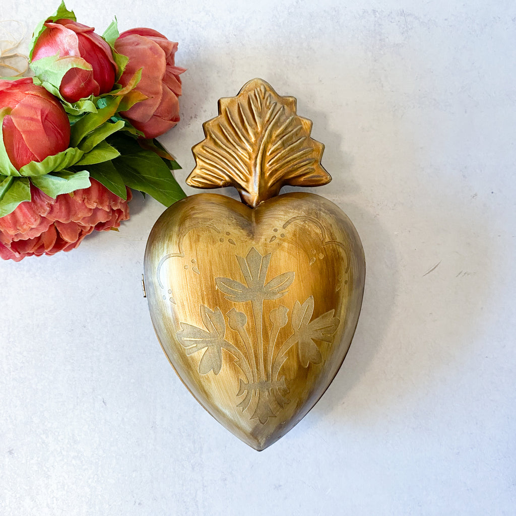 Sacred Heart Locket Box - Gold (5 sizes)