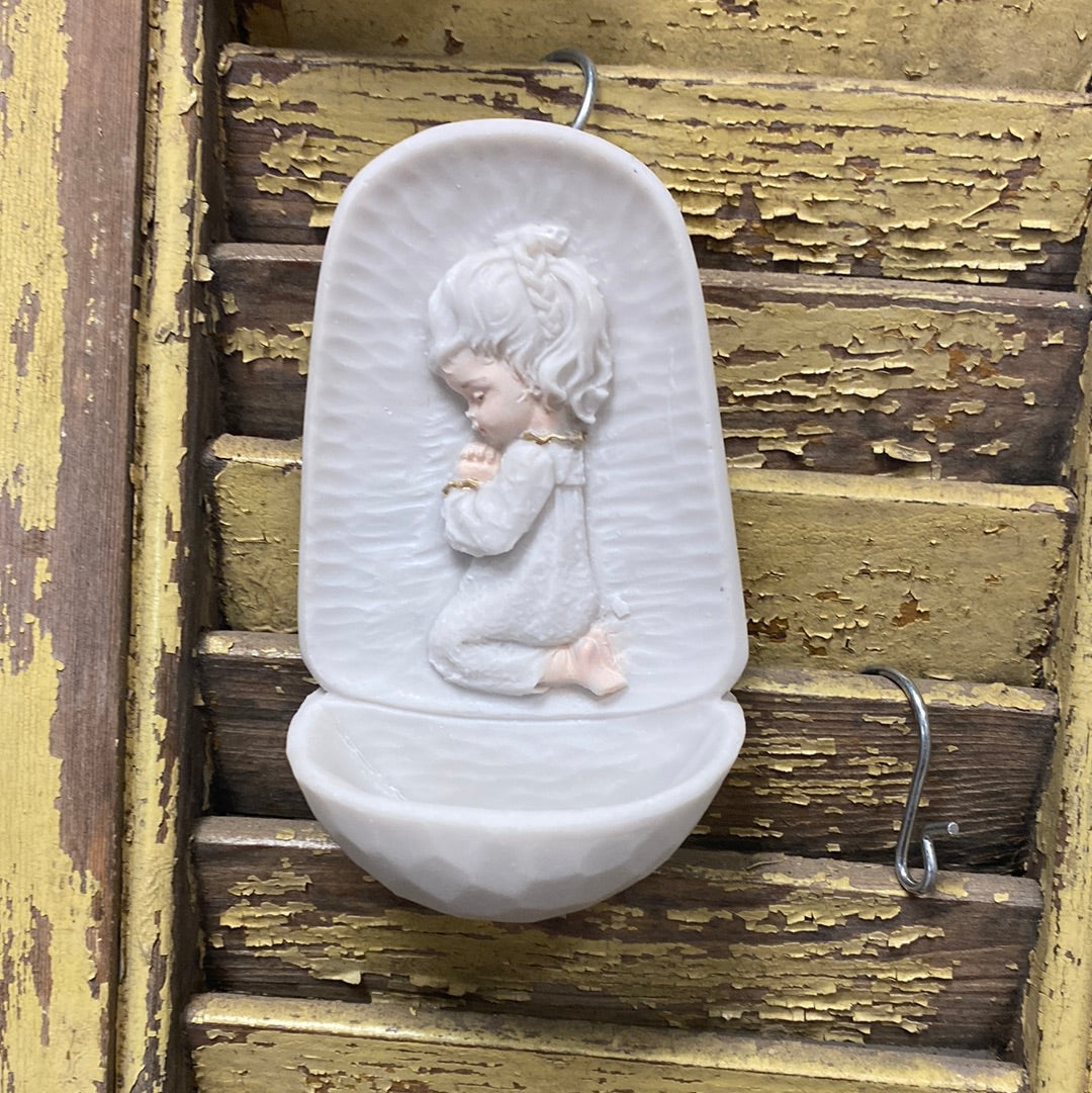 Praying Girl Font in White with Gold Highlights 4.5"