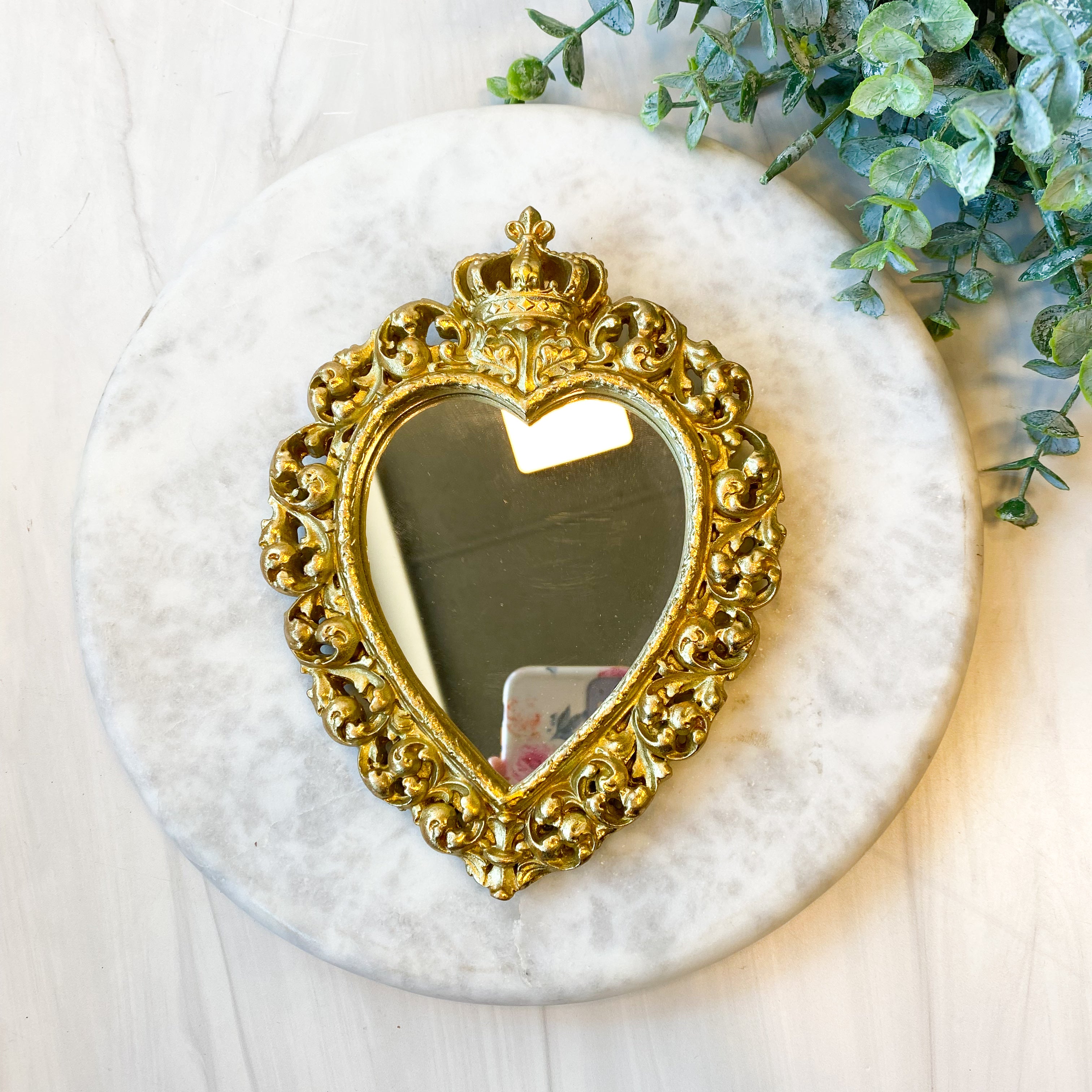 Heart & crown golden mirror