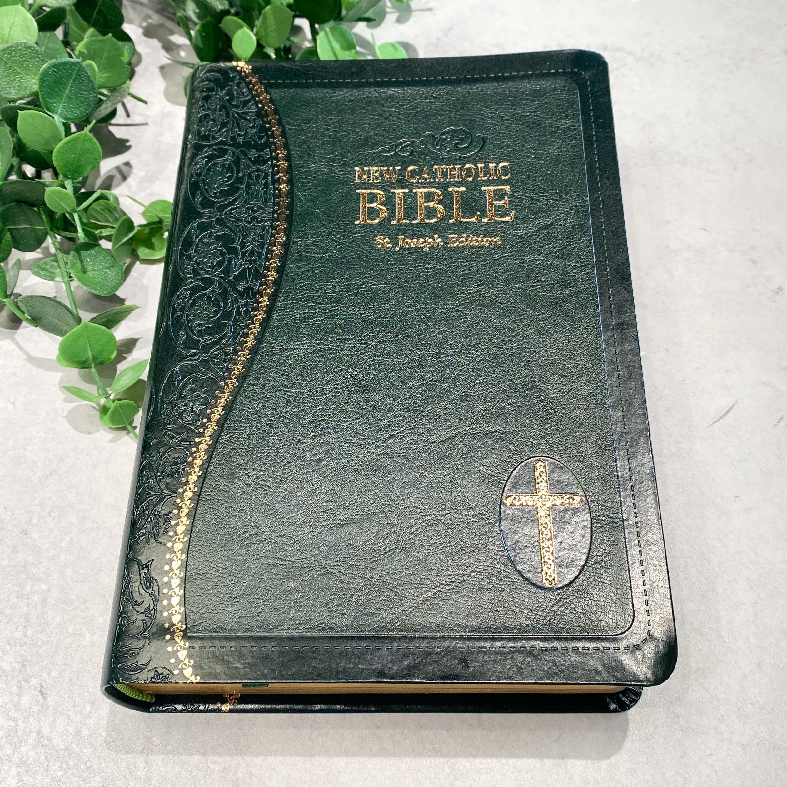 St. Joseph New Catholic Bible Deep Green (Personal Size / Gift Edition)