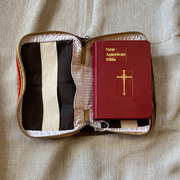 Bible Carry Case Hemp with Color Trim