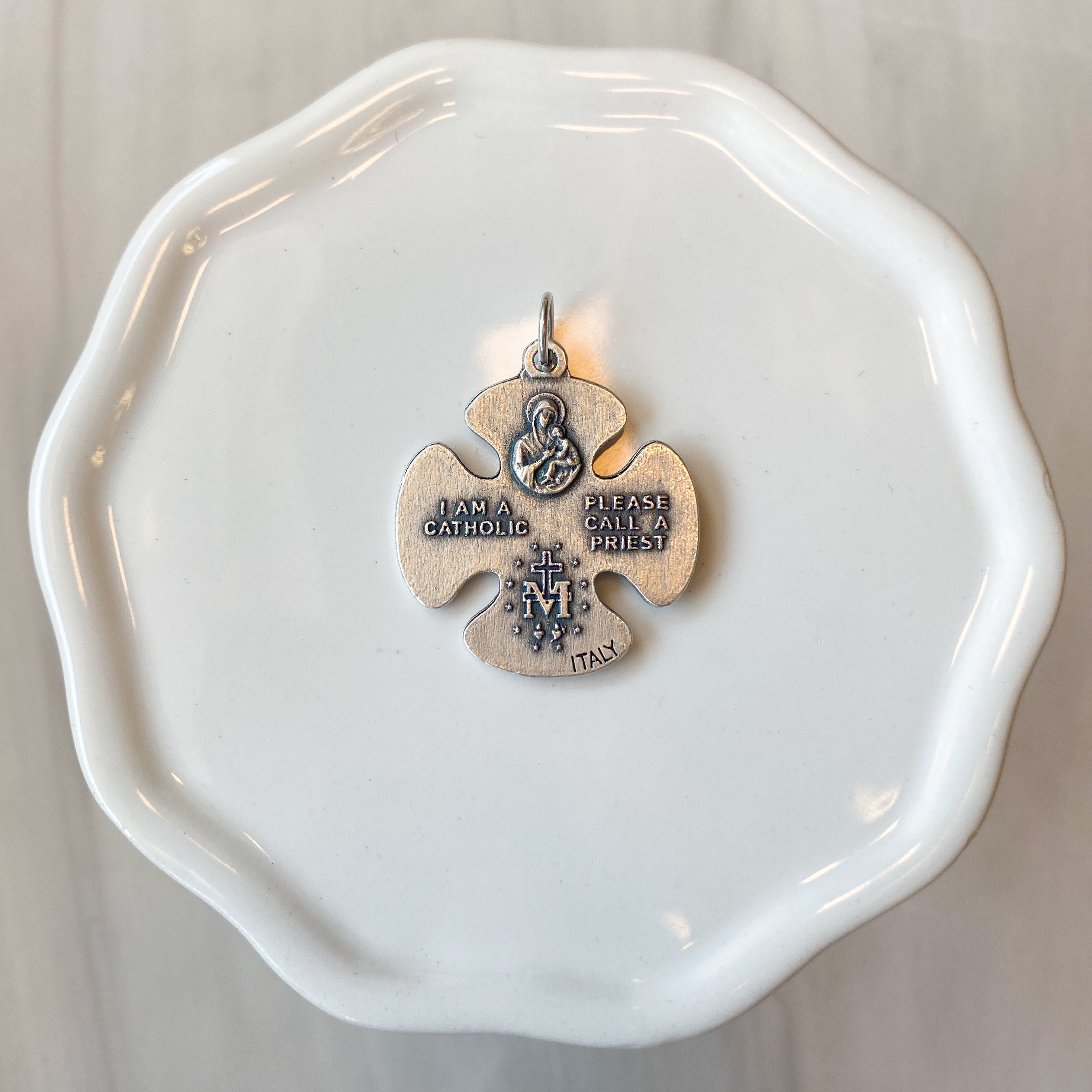 1.25" Four Way Medal in Silver Finish