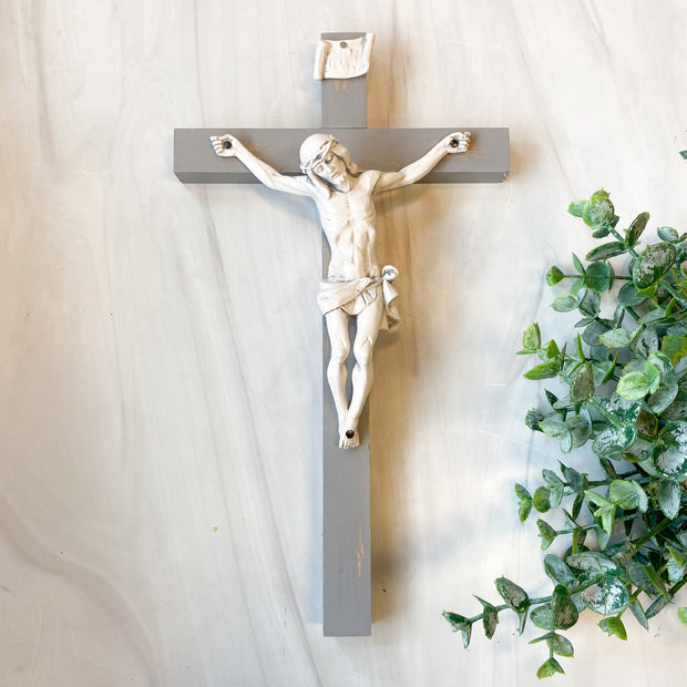 12" Crucifix - Carrara Corpus Light Grey Cross