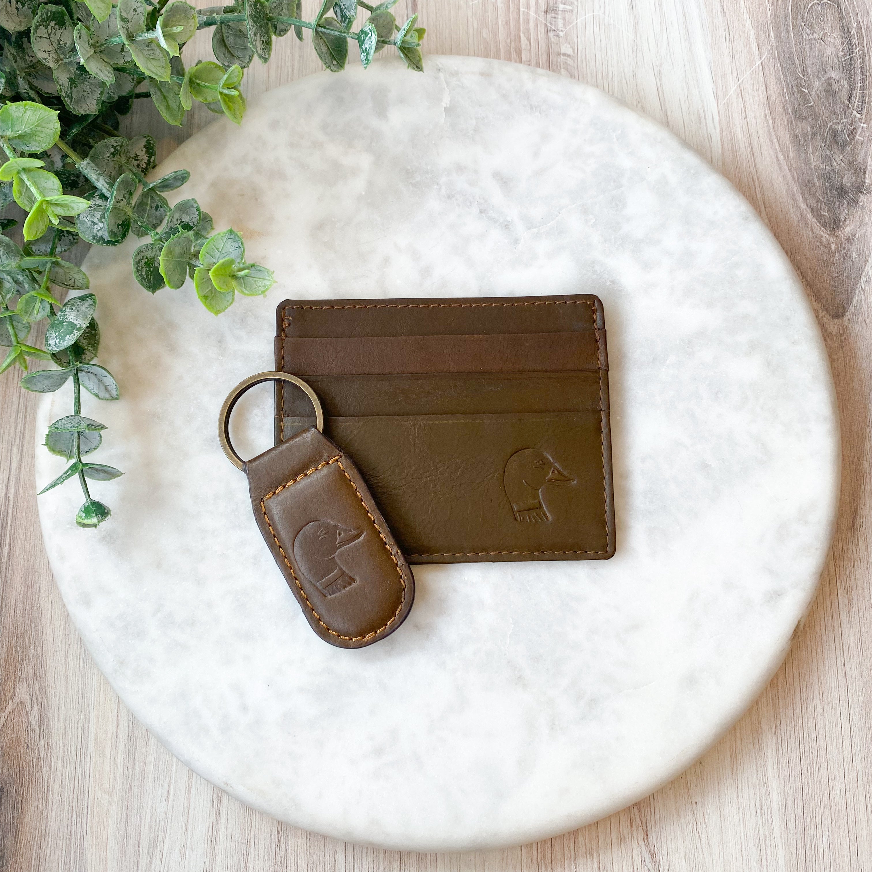 Duck Leather Embossed Slim Wallet Dark Brown 3.5x4