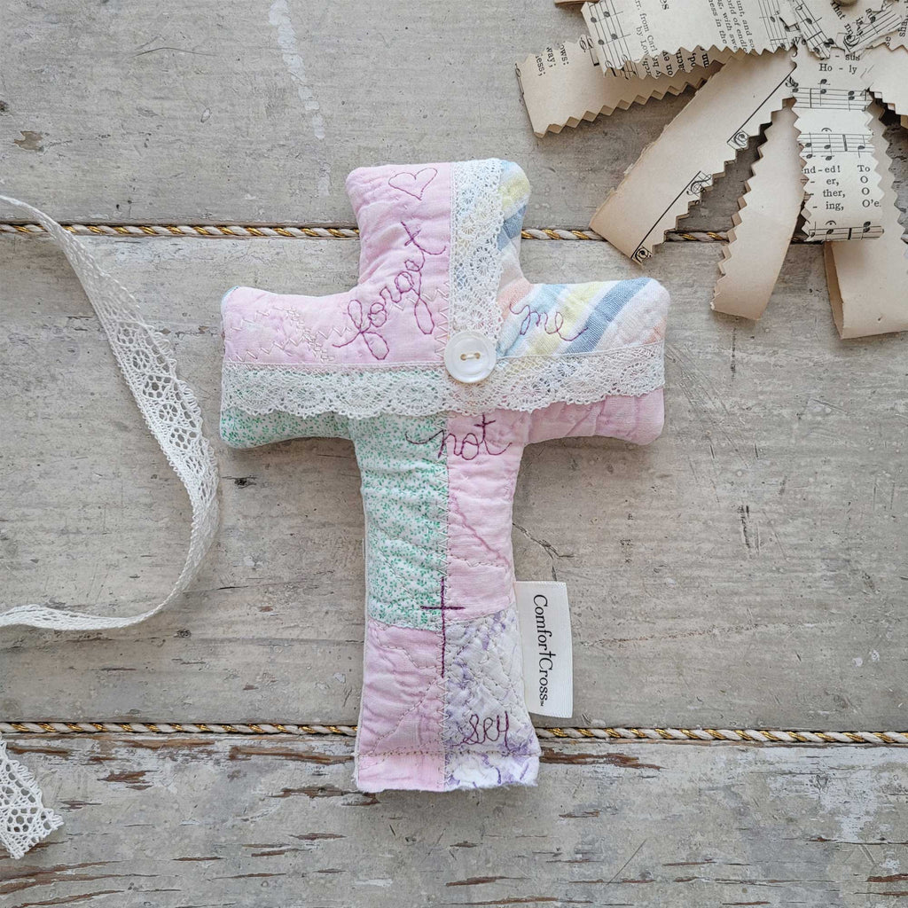 Well Worn Quilted Prayer ComfortCross series - Forget Me Not