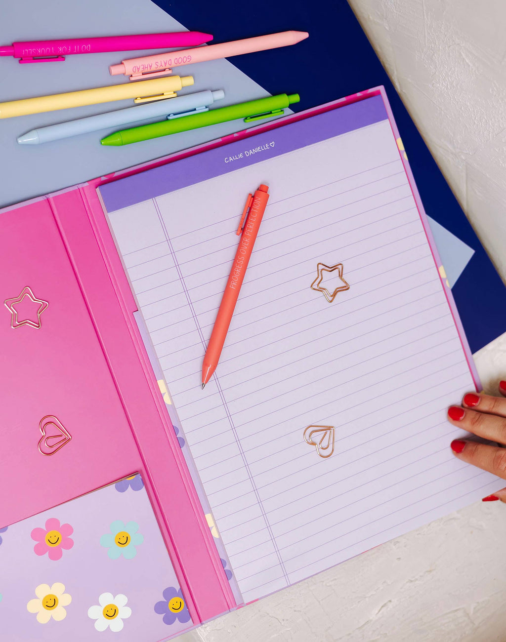 Happy Daisy Clipfolio with Lined Notepad