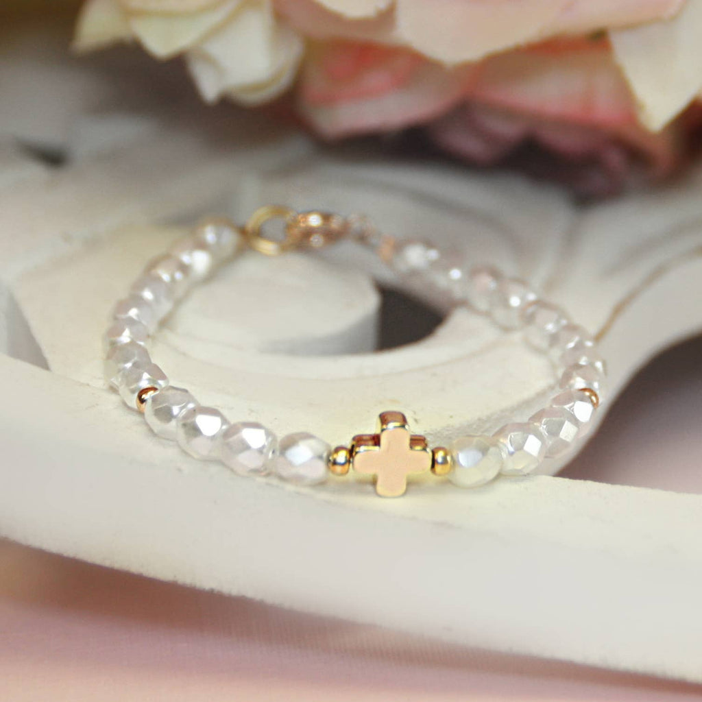 Fancy Pearls Golden Cross 5" Bracelet  CJ-574