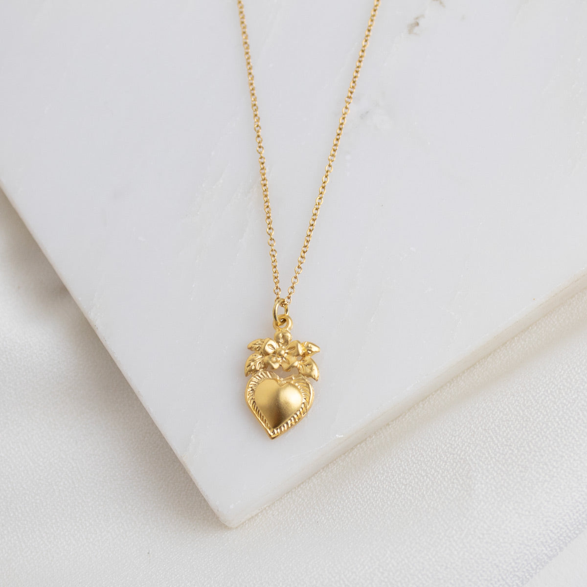 Sacred Heart (w/Flowers) Necklace 18"+3" Gold