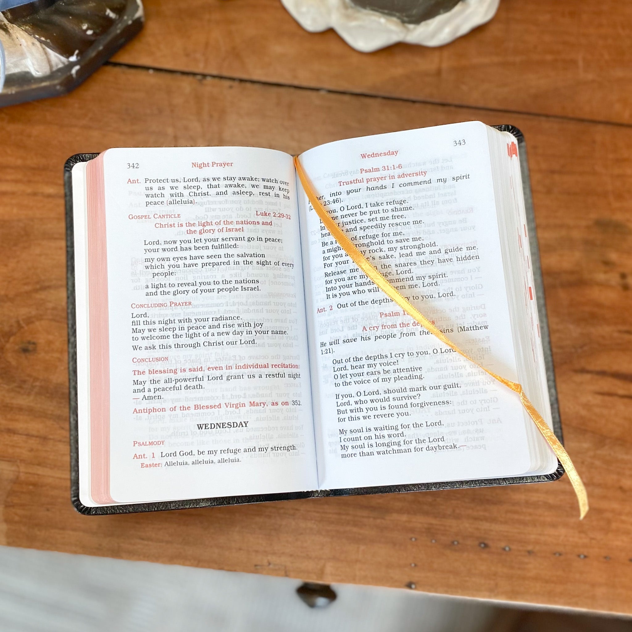 Shorter Christian Prayer, Black Leather