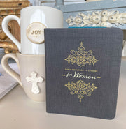 Bible Promises to Live by for Women (Special Edition) Bibles & Missals Crossroads Collective