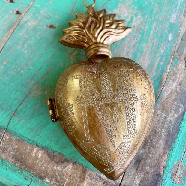 Sacred Heart Locket Box - Medium Gold