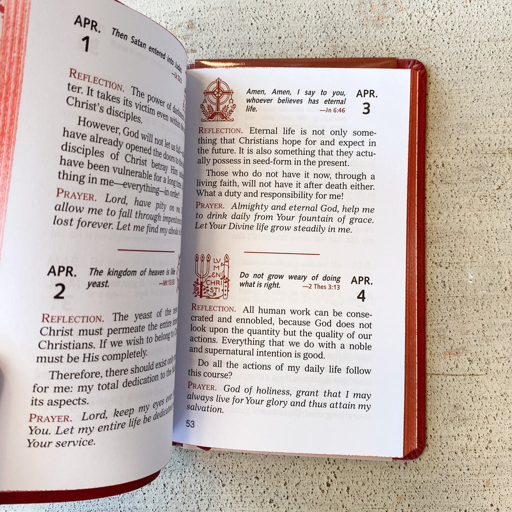 Minute Meditations for Each Day Crossroads Collective