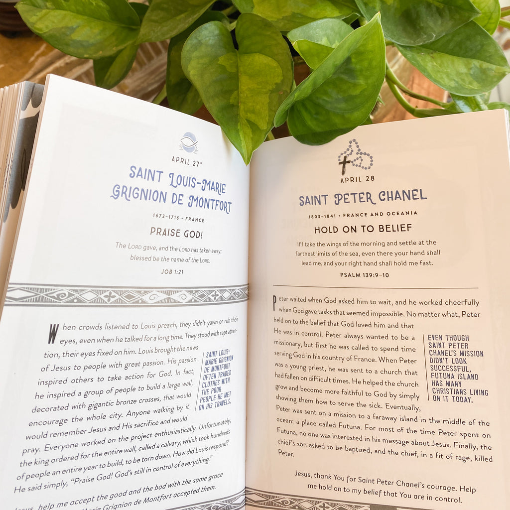 A Saint a Day: 365 True Stories of Faith and Heroism Crossroads Collective